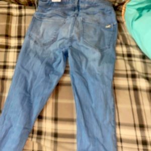 Light wash hollister stretchy jeans